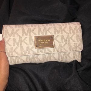 Michael Kors trifold wallet